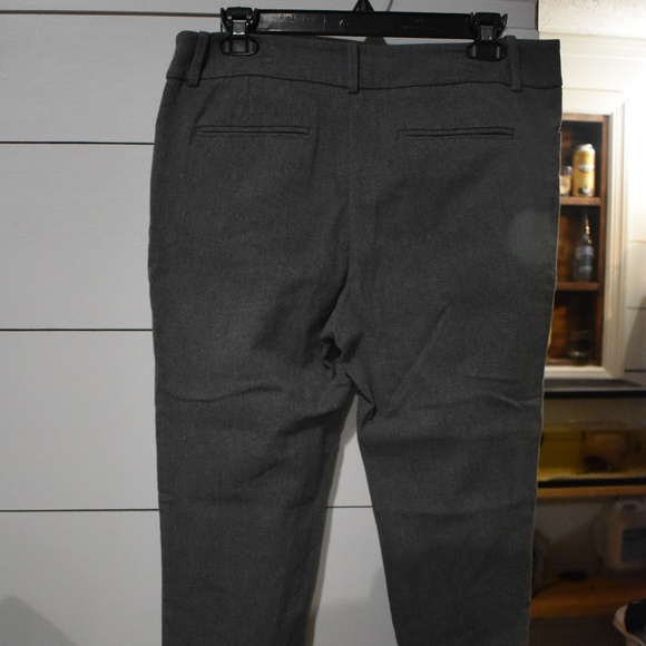 GRAY CROPPED PANTS - Picture 4 of 4